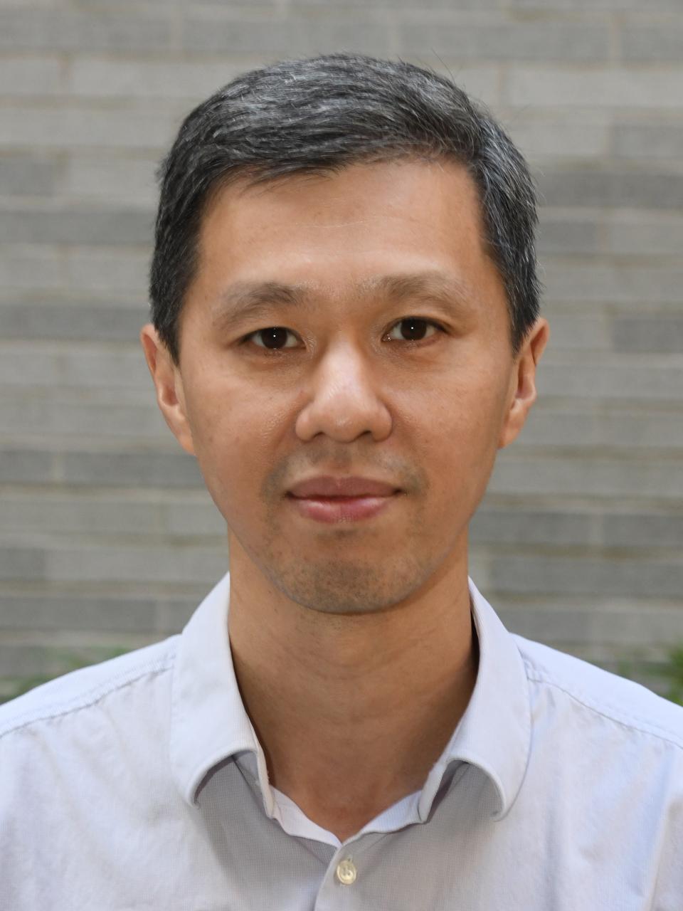 James Lo