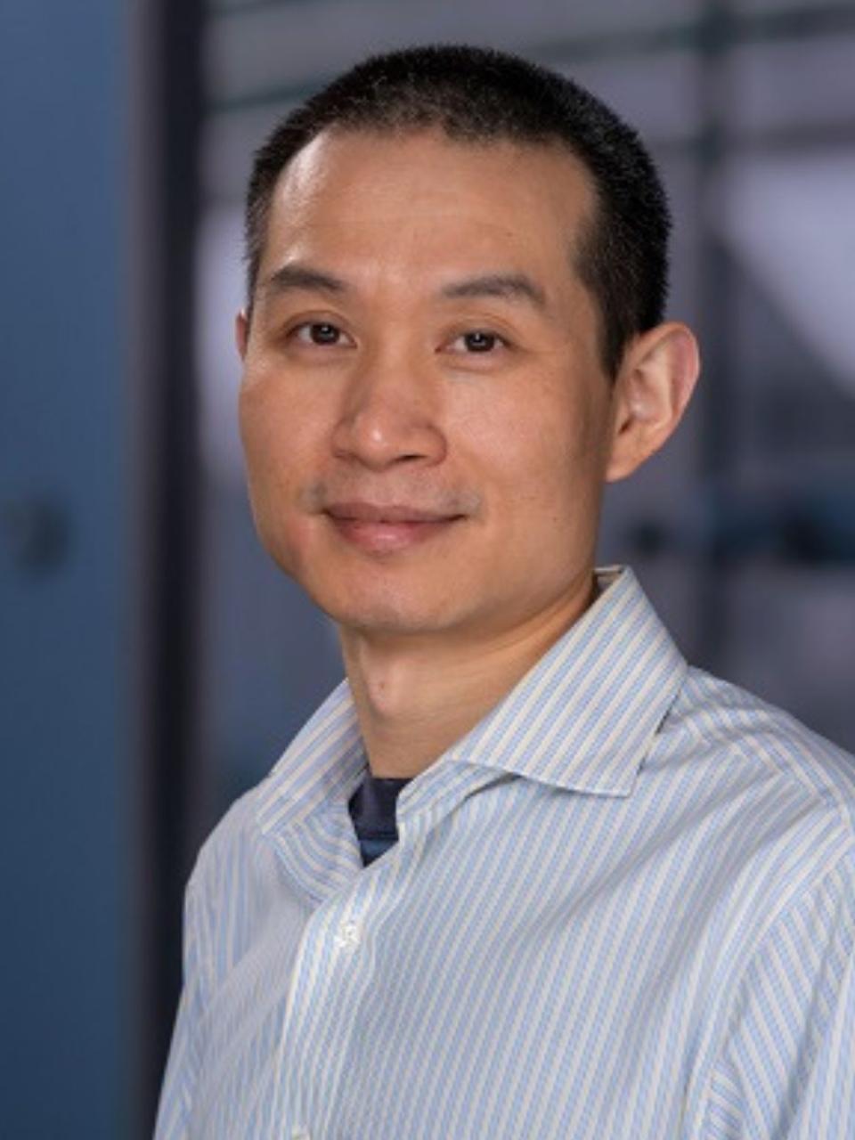 Longhou Fang