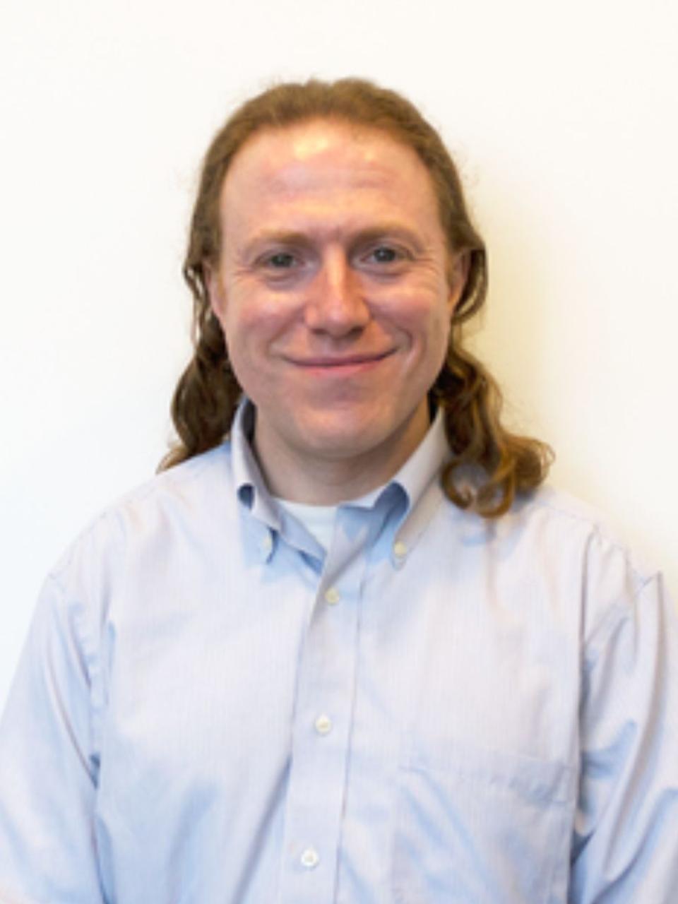 Robert E. Schwartz